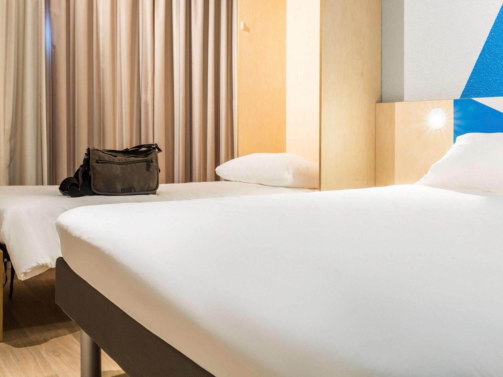 Ibis Budget Tours Sud Chambray-lès-Tours Екстериор снимка