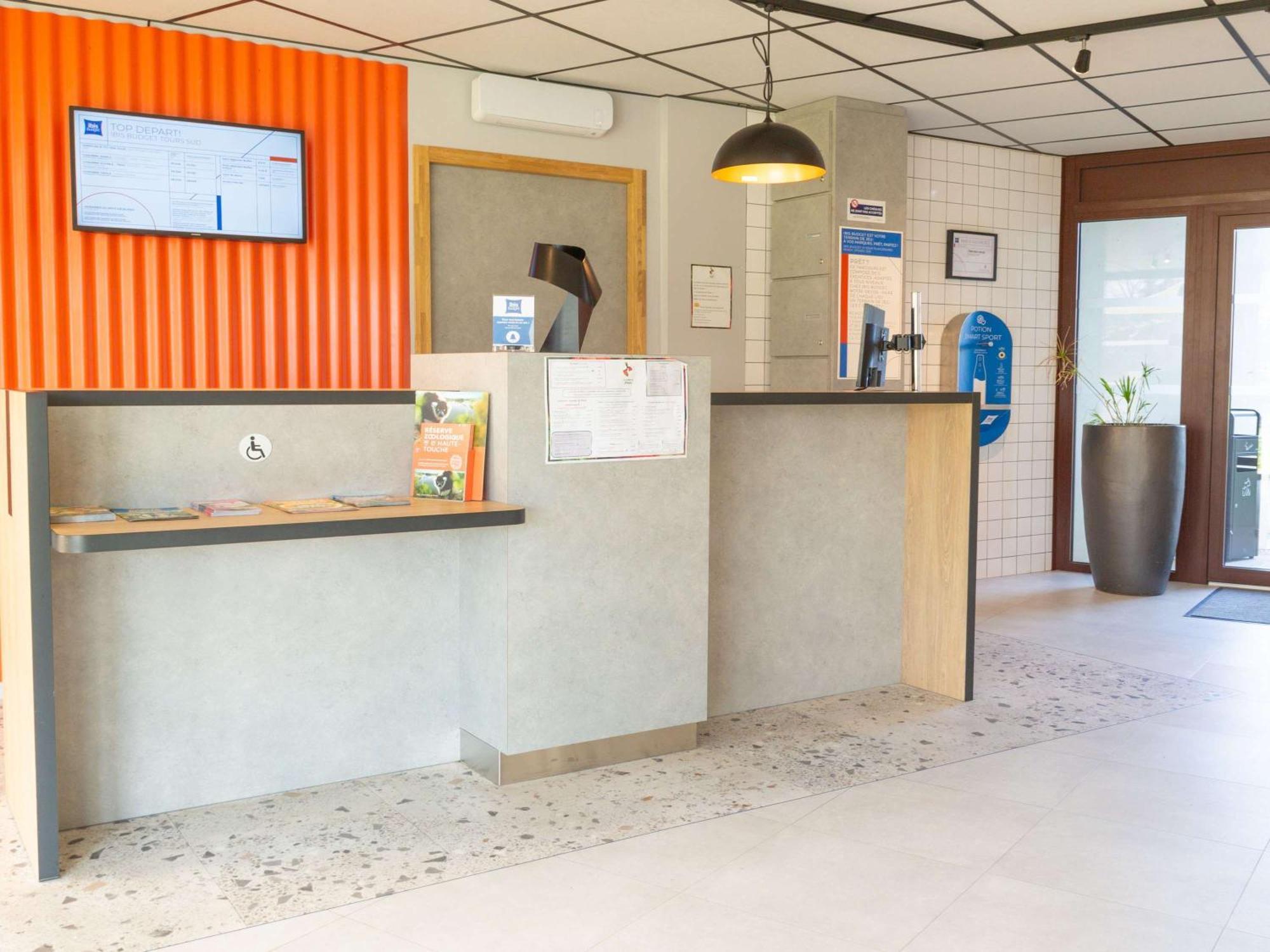 Ibis Budget Tours Sud Chambray-lès-Tours Екстериор снимка